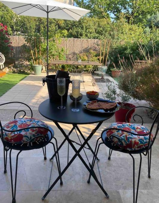 Une Pause Au Paradis Sorgues Exterior photo